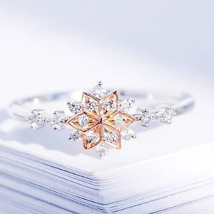 Snowflake ring